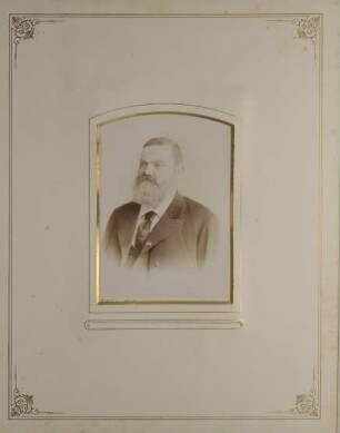 Carte de Visite-Album des Männer-Turnvereins zu Friedenau; Blatt 16