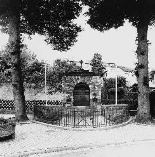 Kriegerdenkmal; Bad Schwalbach, Schwalbacher Straße