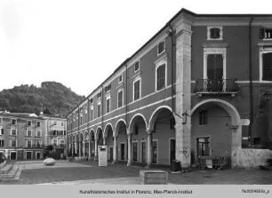 Piazza Alberica, Carrara