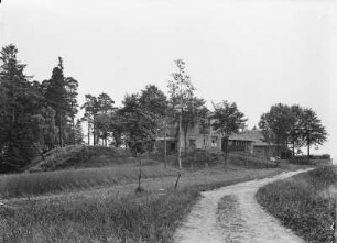 Frohnau, Bäuerin Fundgrube (Gasthaus) auf der bewachsenen Halde, Ansicht von Norden