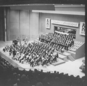 Konzertante Aufführung des "Parsifal" von Richard Wagner mit Solisten, Dresdner Philharmonie und Philharmonischem Chor Dresden unter Leitung von Herbert Kegel im Rahmen der Dresdner Musikfestspiele. Kulturpalast Dresden, 19.05.1979