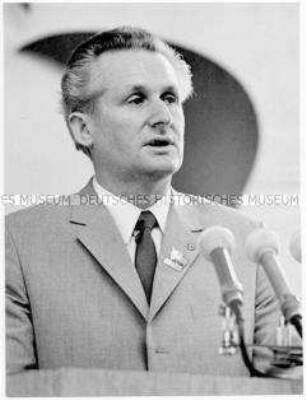 Günter Mittag