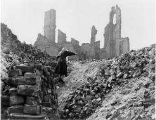 Der Lützowplatz in Berlin nach dem Krieg