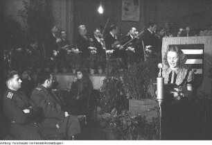 Einweihung des Hauses der Sowjetkultur durch Oberst Kusminow, Gründung der Gesellschaft zum Studium der Kultur der Sowjetunion (SU) (später: Gesellschaft für Deutsch-Sowjetische Freundschaft (DSF)), 8. November 1947 / 15.September 1947