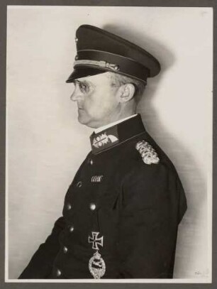Schmidt-Logan, Wolfgang
