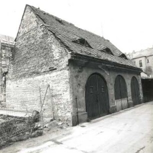 Dresden-Pieschen, Altpieschen 11/9 d. Wohnhäuser (Obdachlosenasyl; 1912; H. Erlwein). Remise. Ansicht vom Hinterhof