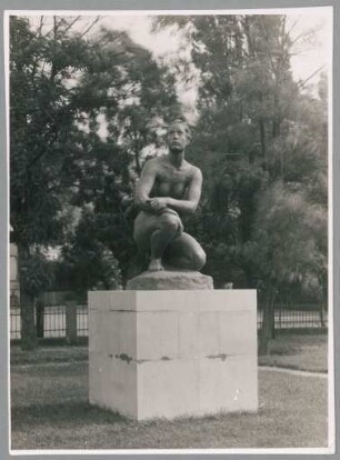Große Kauernde, 1925/27, Bronze