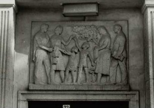 Relief, Eisenhüttenstadt