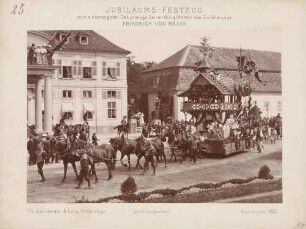 Prunkwagen des Baugewerbes beim Jubiläums-Festzug zum 70. Geburtstag des Großherzogs Friedrich I. von Baden vor dem Karlsruher Schloss