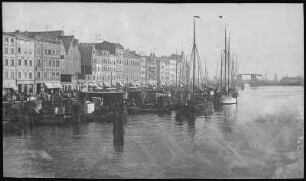 Stettin. am Bollwerk - mit Schiffen