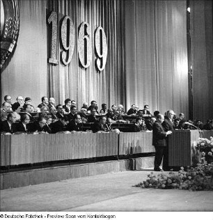 Festakt im Kulturpalast aus Anlass des 20. Jahrestages der Gründung der DDR (Festsaal)