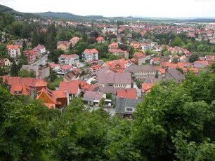 Blankenburg - Stadtübersicht vom Schloss aus : Stadtübersicht. Aufgenommen in Blankenburg am Harz 2004
