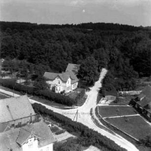 Landhaus Fischer (Großenseer Straße 20): Luftbild: im Vordergrund Einmündung Heideweg