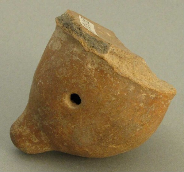 Clay shard of a vessel