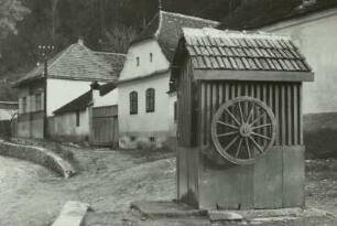 Brunnenhäuschen, Risnov (Rosenau), Rumänien
