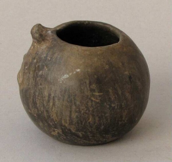 Clay vessel