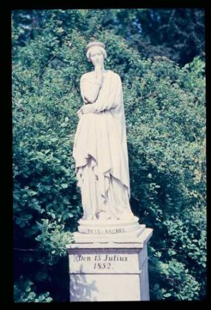 Statue Rachel 19.5.55.