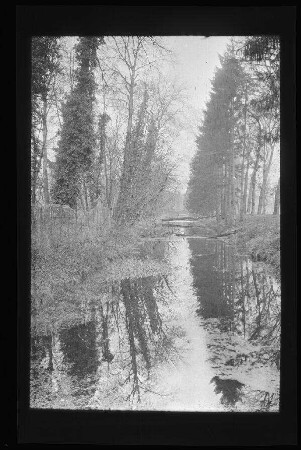 Marchais (=Marchais (Aisne)?, Dep. Aisne, Frankreich): "Parkkanal Schloss"
