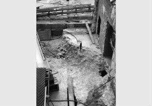 Abtragung der Kellergewölbe unter dem Ehrenhof des Pergamonmuseums