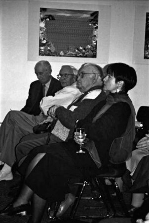 Ausstellungseröffnung "Mauer des Schweigens abtragen. Zwangsarbeiter/innen, Kriegsgefangene in Stormarn 1940-1947" in Reinbek: Publikum