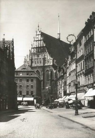 Neisse, Stadt : Neisse (Nysa/Polen). Ring mit Westgiebel der katholischen Pfarrkirche St. Jacob