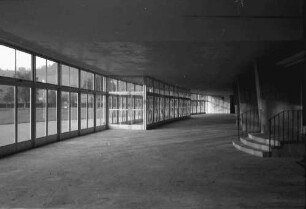 Freiburg: Wandelgang der Stadthalle