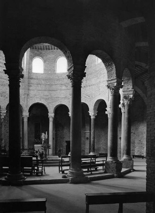 Perugia. Chiesa Sant' Angelo (401/500, 1301/1400