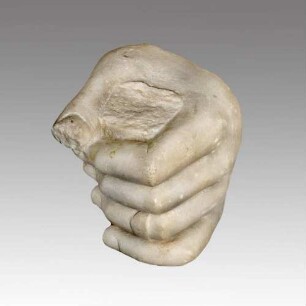 Überlebensgroße linke Hand