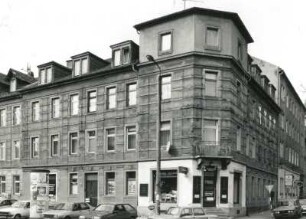 Meißen-Triebischtal, Talstraße 70. Wohnhaus mit Läden (1886/1900)