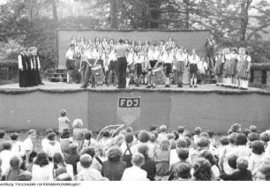 Dresden, Pionierpalast "Walter Ulbricht", Ensemble der Jungen Pioniere, 1953