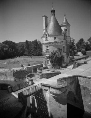 Wachtturm, ehemaliger Donjon der Burg der de Marques