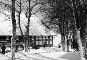 Breitnau: Gasthaus zum Kreuz; im Schnee