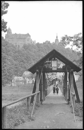 Rochsburg. Schloss - Schwankender Steg