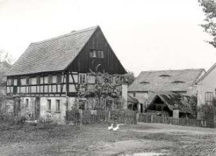 Fachwerkhaus in Nedaschütz : Bauwesen - Exterieur. Ort: Njezdašecy / Nedaschütz. Haus in der Dorfmitte von Nedaschütz. (andere Seite)