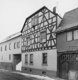 Hünfelden, Nassauer Straße 58