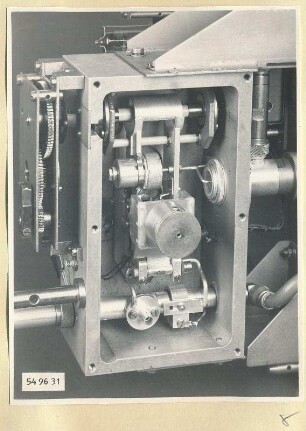 Spektrometer 3-12cm, Oszillator geöffnet, Foto 1954