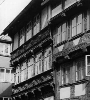 Einbeck, Marktstraße 13. Eickesches Haus (nach 1610). Teilansicht der Fassade