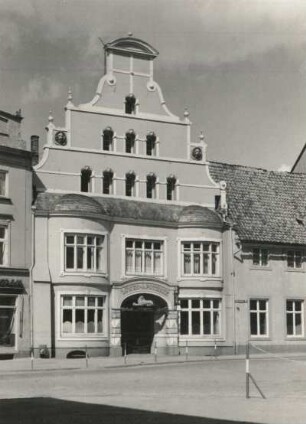 Löwenapotheke