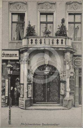 Portal am Bürgerhaus Markt 25 in Schweidnitz