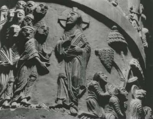 Streitgespräch mit Schriftstellern und Pharisäern, Bernwardsäule, Dom zu Hildesheim