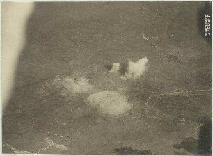 Abziehende Rauchwolken vom Wirkungsschießen (Lager Lechfeld) (1100 m)