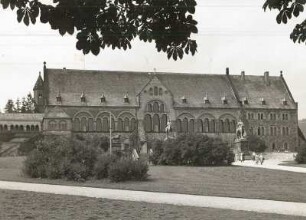 Goslar, Kaiserhaus : Gesamtansicht von Ost, Saalbau