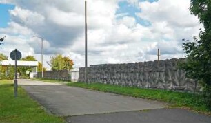Formsteinwände für Betriebseinfriedung für VEB SVK Eberswalde