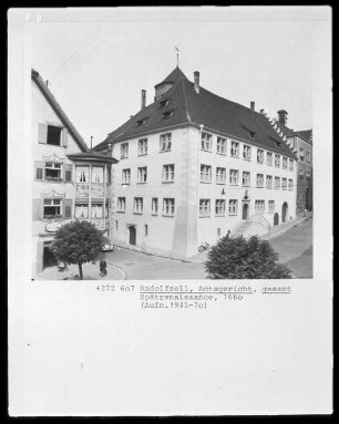 Ehemaliges Ritterschaftshaus