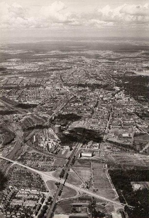 Luftbildaufnahmen von Karlsruhe. Oststadt - Blick von Ost nach West