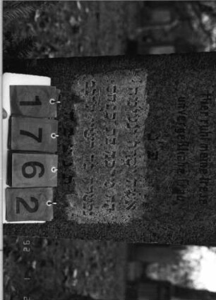 Grabstein 1762 [Hahn S. 161 Grab-Nr. 2447]: Grabstein 1762 (Detailaufnahme 2) [Hahn S. 161 Grab-Nr. 2447]