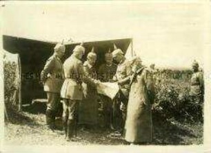 Wilhelm II. auf dem Gefechtsstand vor Tarnopol