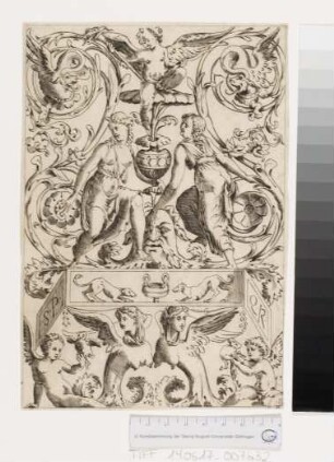 Ornament mit zwei Frauen und Putten