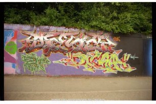 tESa" "unleserlich" | BECK's TOWN | DNA TESA" SiAM" | 2001 | TURN" ME LoOSE | BECKS iST TOLL! | "Yo unleserlich"