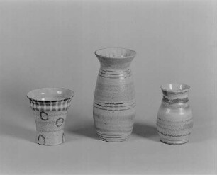 Vase : Drei Vasen (1. H. 20. Jh.; wohl K. Feuerriegel)